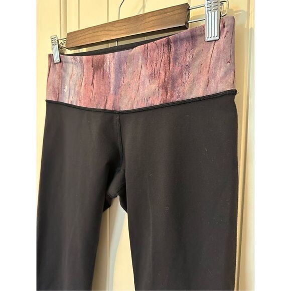 Lululemon Cropped Workout Activewear Leggings Size 6 - Picture 3 of 6
